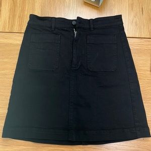Everlane Patch Pocket Skirt